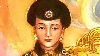 Empress Xiaodexian — silk portrait by Xiang Li